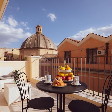 Luxury Suite La Terrazza In Pieno Centro In Cagliari Ngoại thất bức ảnh