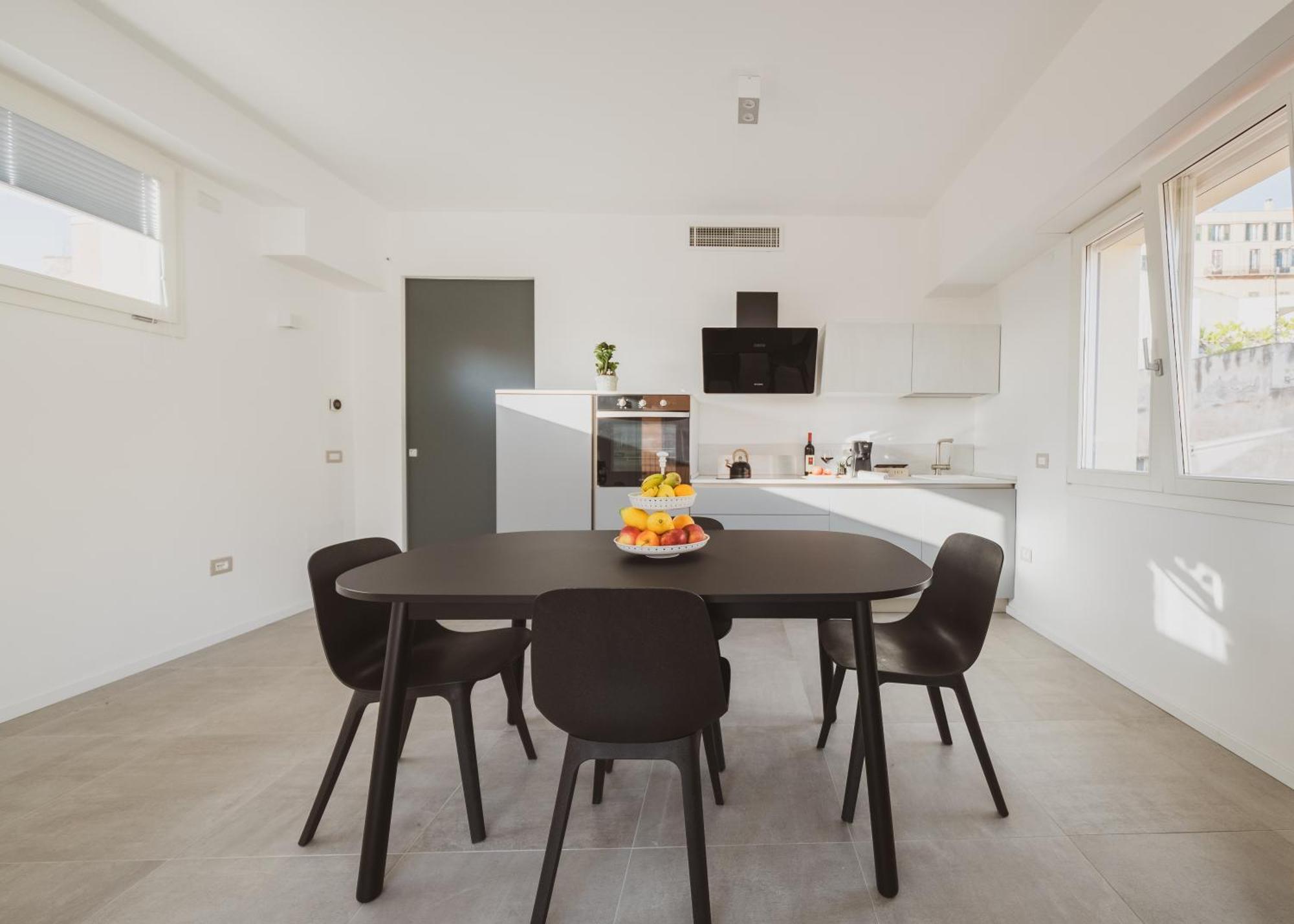 Luxury Suite La Terrazza In Pieno Centro In Cagliari Ngoại thất bức ảnh