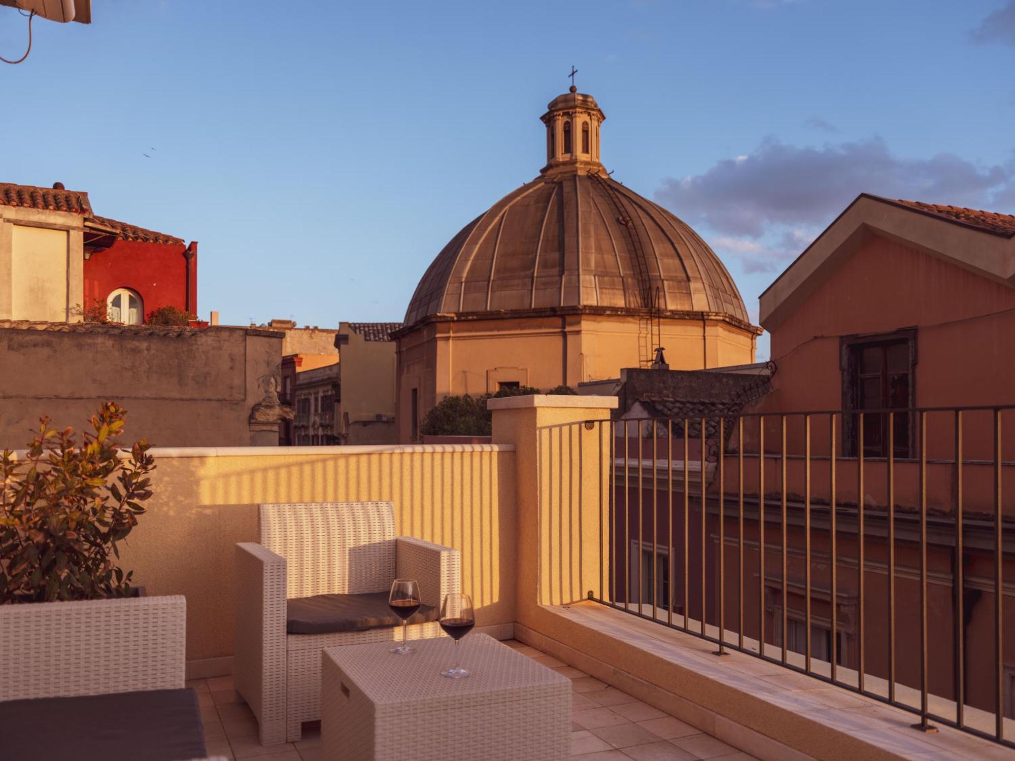 Luxury Suite La Terrazza In Pieno Centro In Cagliari Ngoại thất bức ảnh